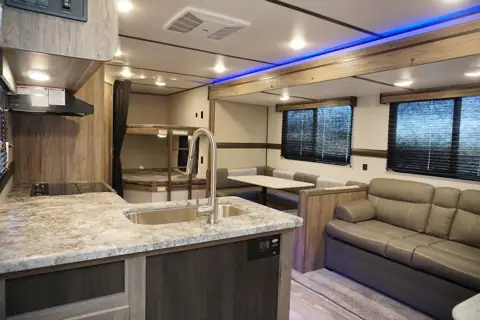 Backroad RV Rental photo 2