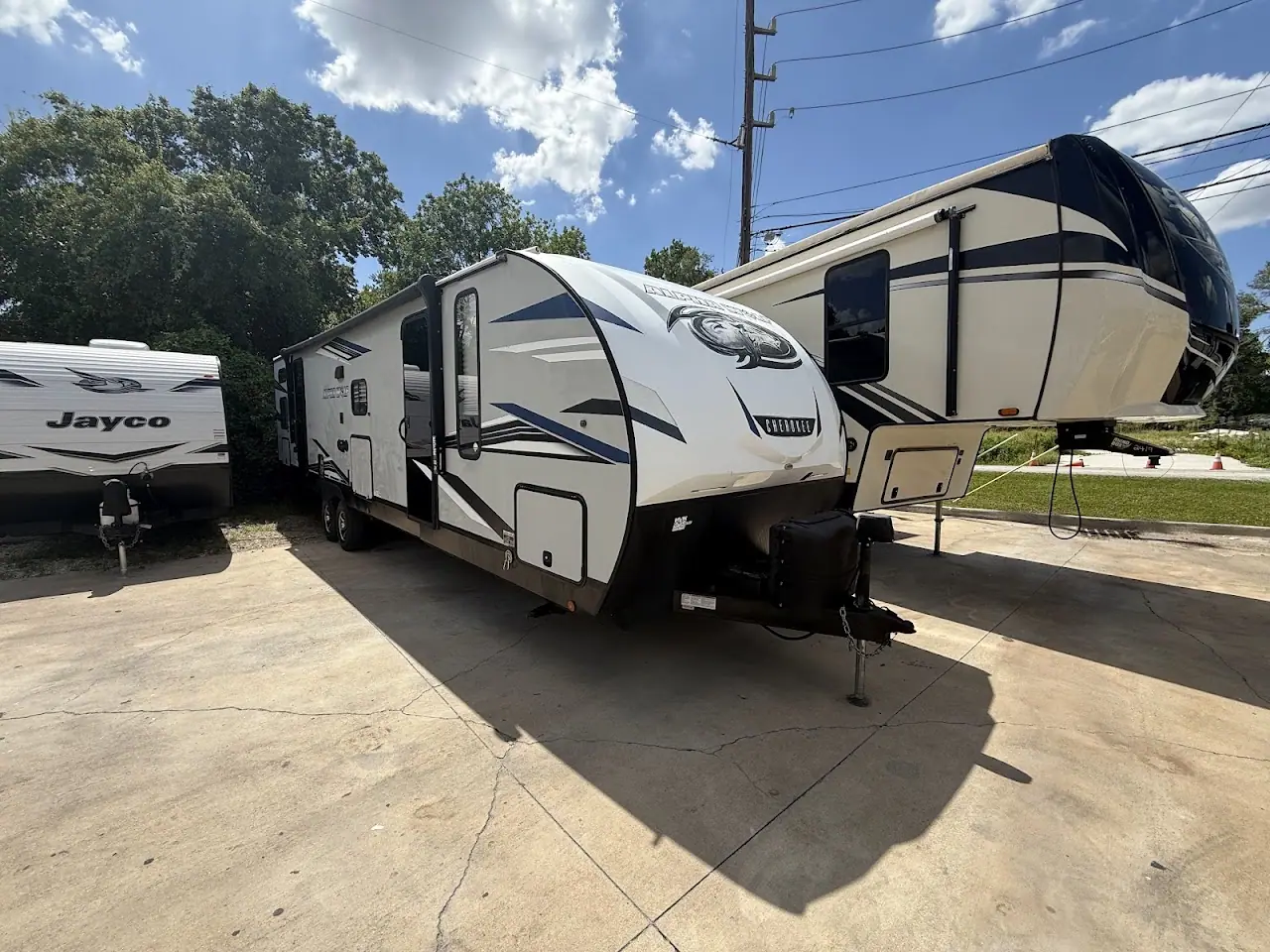 Hoppers RV, RV dealers in Cypress