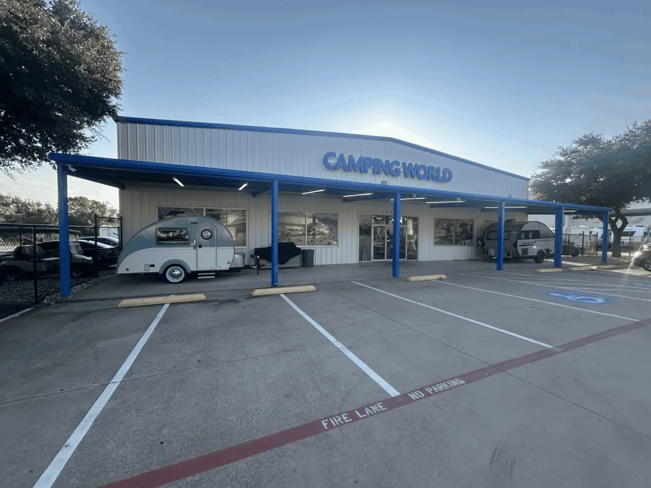 Camping World - Lewisville, RV dealers in Lewisville