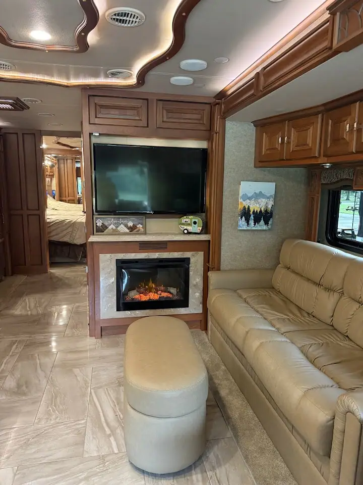 RV Select Inc., RV dealers in Seffner