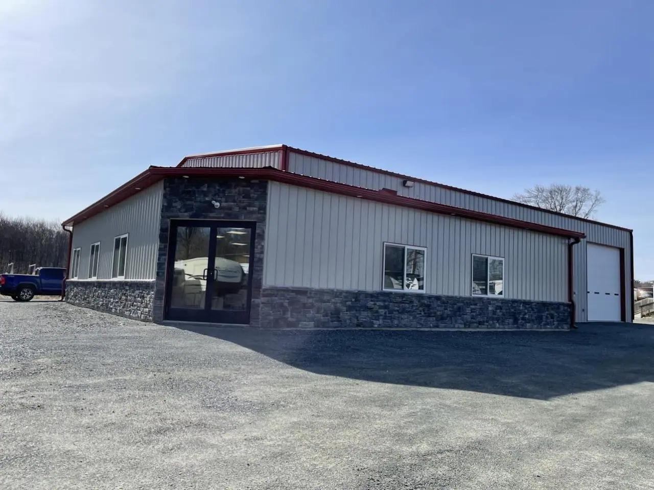 ROADHOUSE CAMPER & RV, RV dealers in Lake Ariel