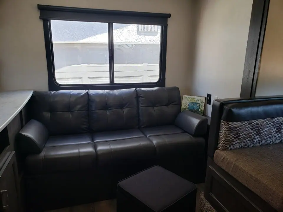 WGS RV RENTALS, RV dealers in Apple Valley