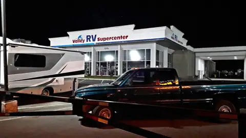 Valley RV Supercenter in Kent, WA