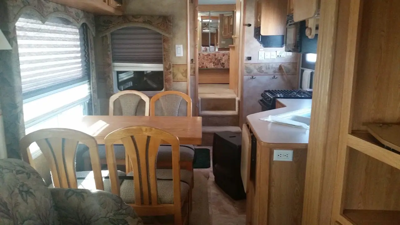 Midwest RV Sales & Svc LLC, RV dealers in Eleva