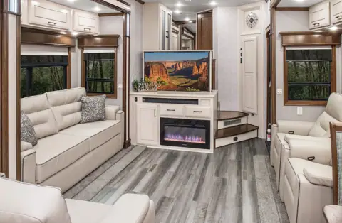 RV's For Less photo 2