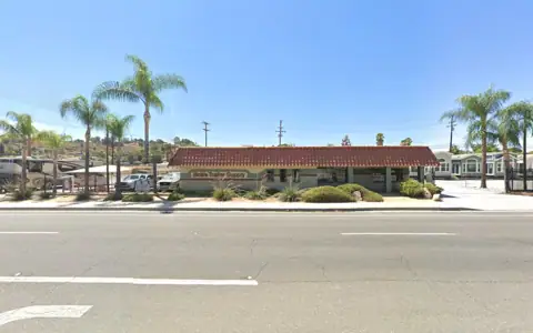 Bob's RV Sales photo 2