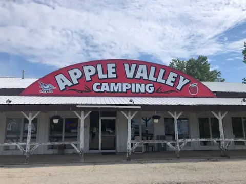 Apple Valley Camping in Appleton, WI