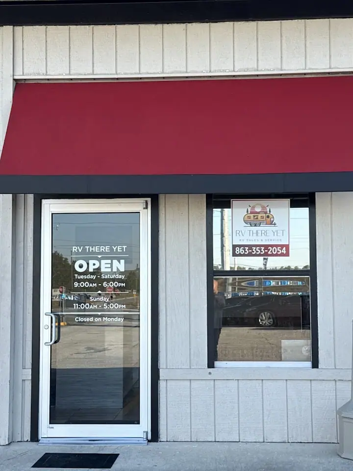 RV There Yet LLC, RV dealers in Davenport