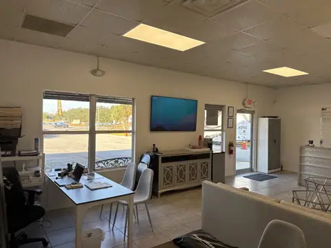 RV There Yet LLC photo 2