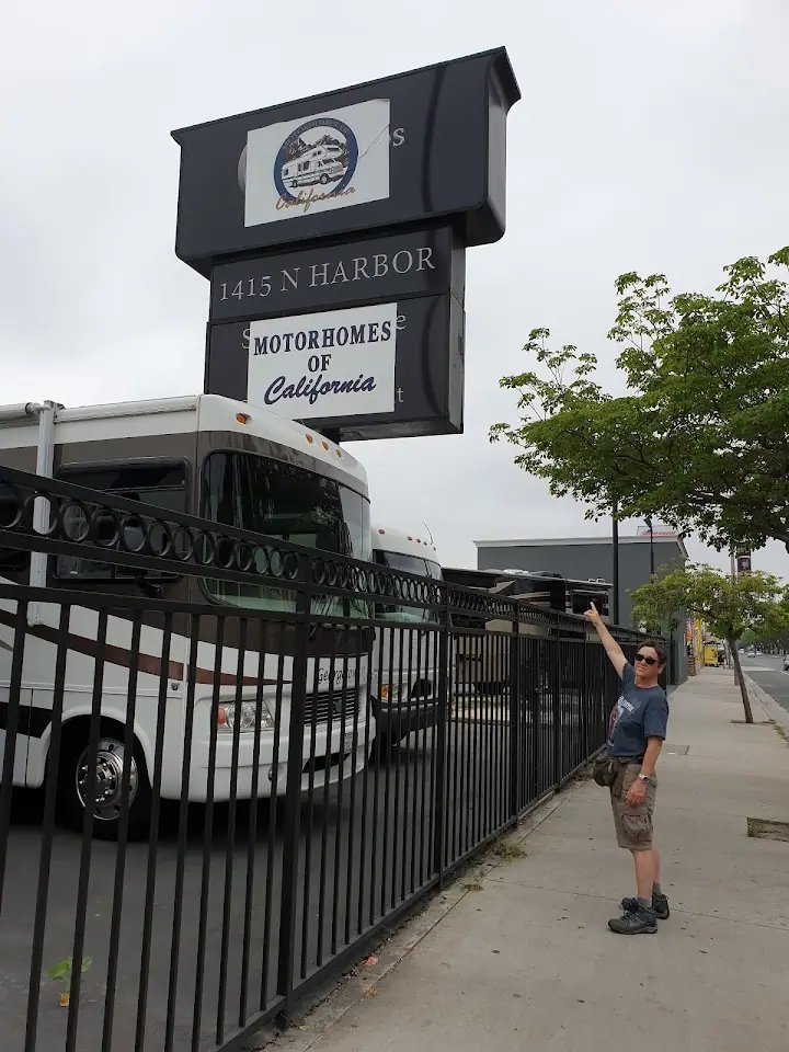 Motorhomes of California, RV dealers in Santa Ana