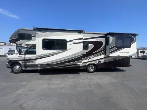 Motorhomes of California photo 3