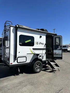 Bobby Wayne's RV Sales photo 3