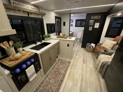 Lynden RV Center photo 3