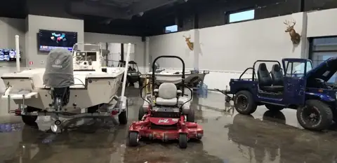 90 West Auto & Marine Inc. photo 3
