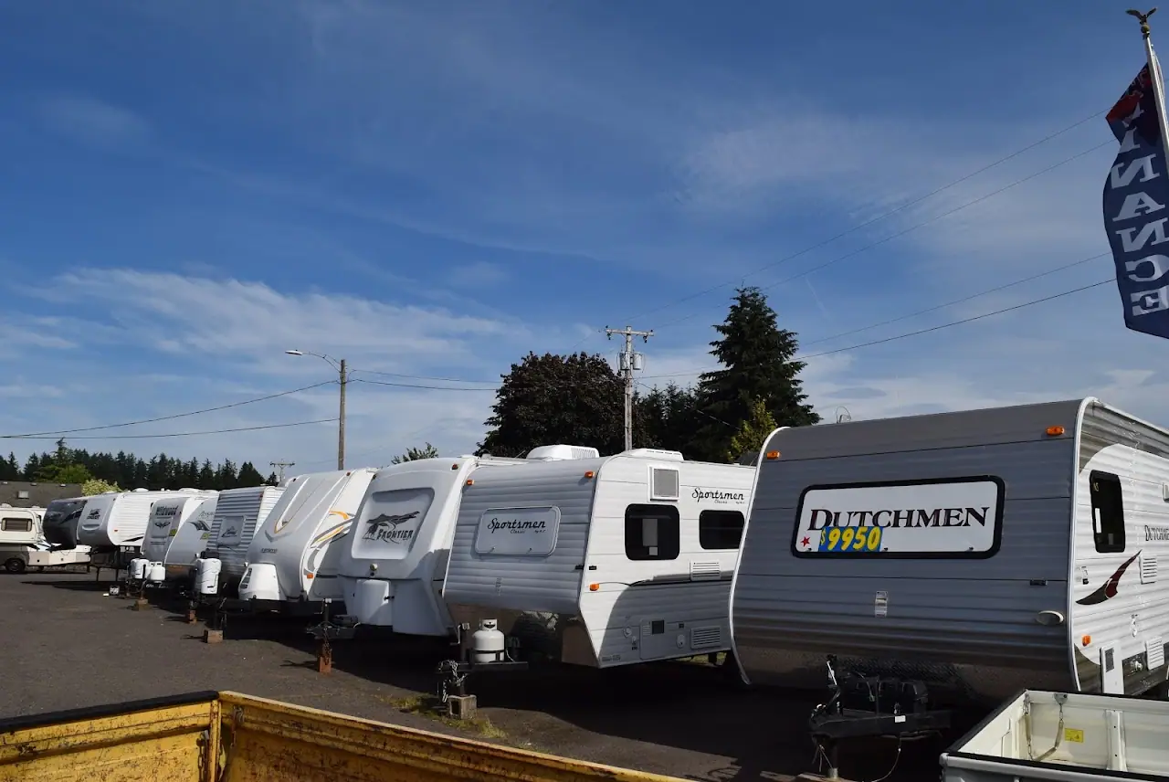 Salisbury Enterprises LLC, (Small town Motors), RV dealers in Grants Pass