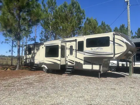 Gancos Enterprises Inc. RV Outlet Of Florida photo 3