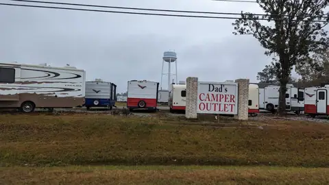 Dads Camper Outlet in Lucedale, MS