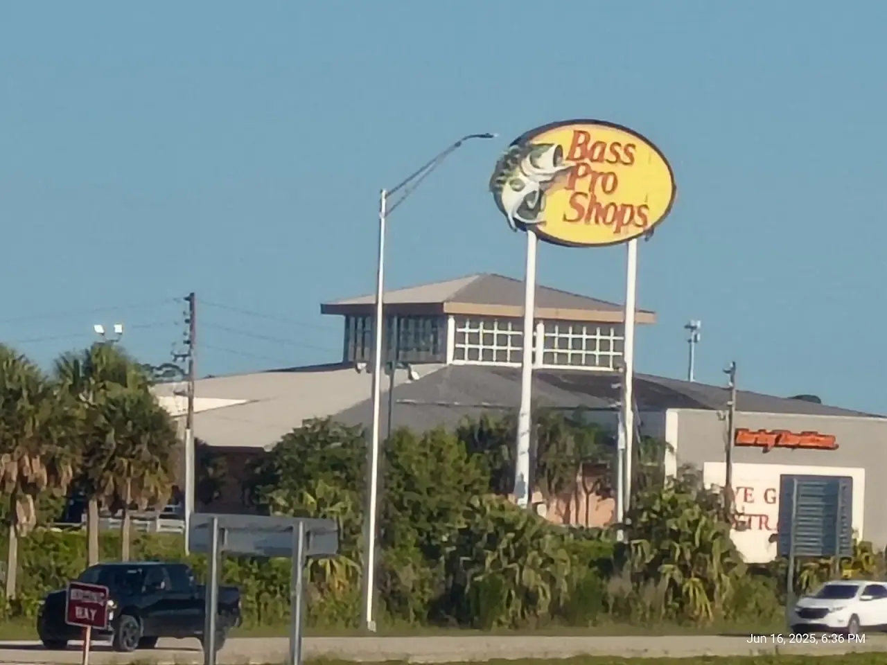 Giant Recreation World - Palm Bay, RV dealers in Palm Bay