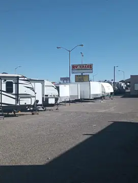 Farmington RV Sales Inc. photo 2