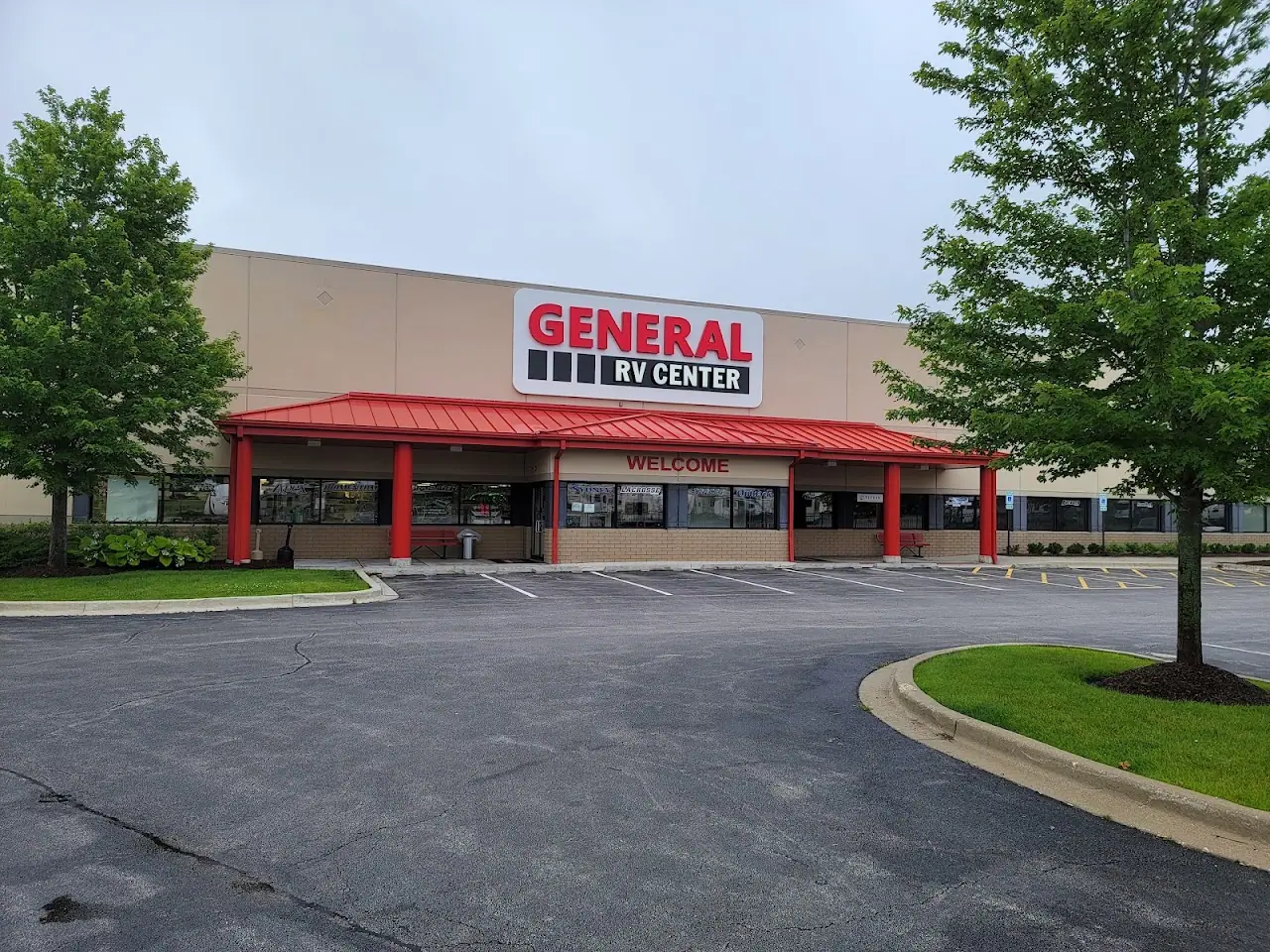 General RV Center, RV dealers in Huntley