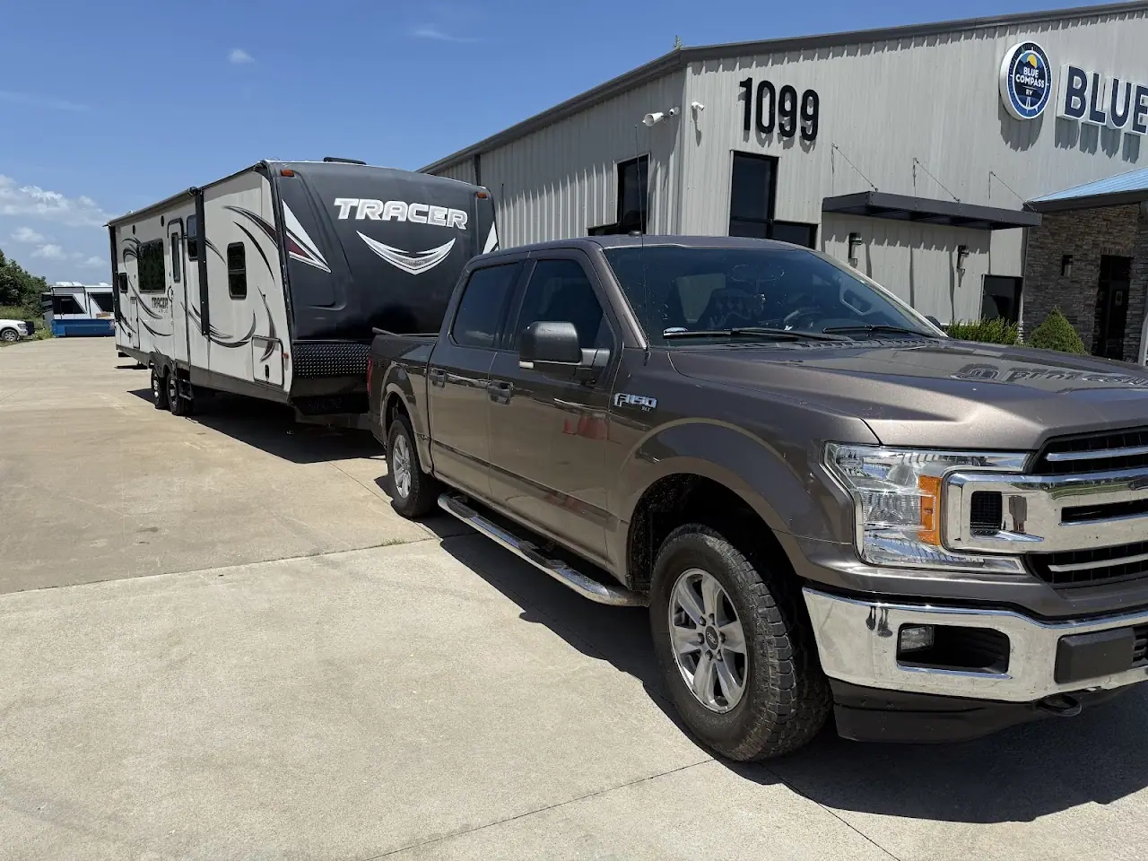 Blue Compass RV Springfield, RV dealers in Strafford