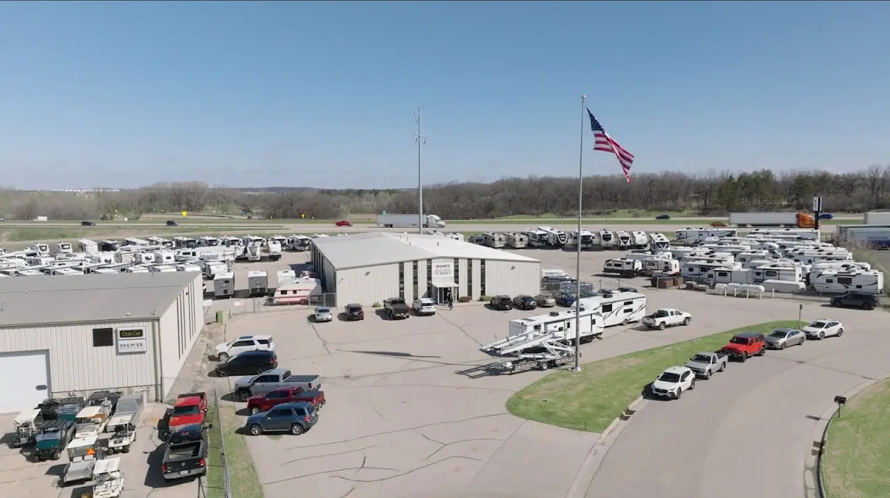 Kunes Wisconsin RV World, RV dealers in DeForest