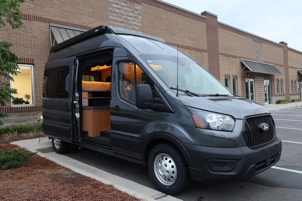 Vantra, RV dealers in Wilmington