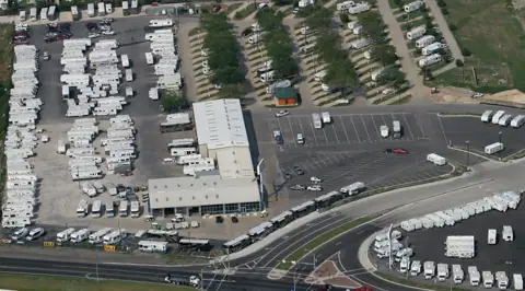 Crestview RV photo 2