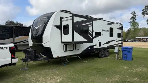 Woody RV Rentals, LLC photo 3