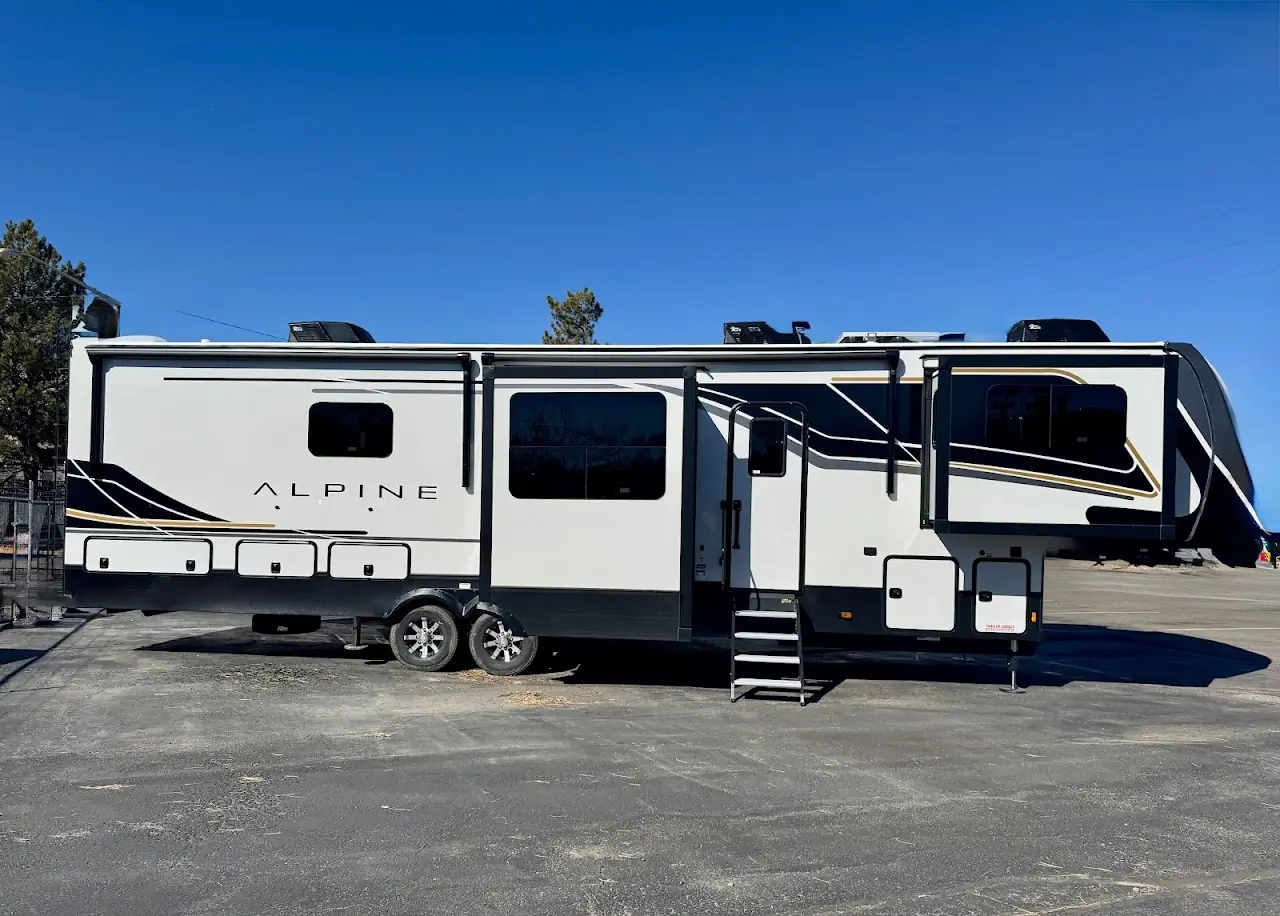 Trailer Source of Wheat Ridge, RV Sales, RV dealers in Wheat Ridge