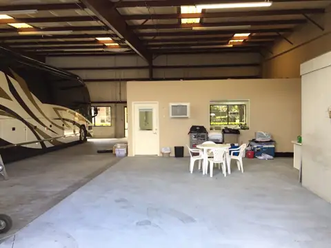 Featherlite Coaches of Florida photo 3