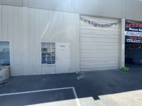 ÜB Vans in Livermore, CA