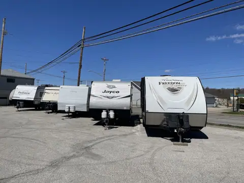 American Rvs & Auto Sales LLC in Belpre, OH