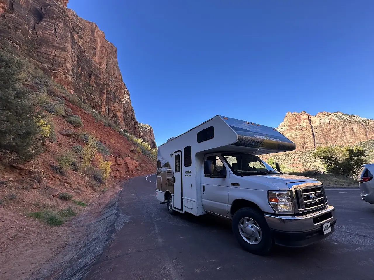 Cruise America RV Rental and Sales, RV dealers in Newark