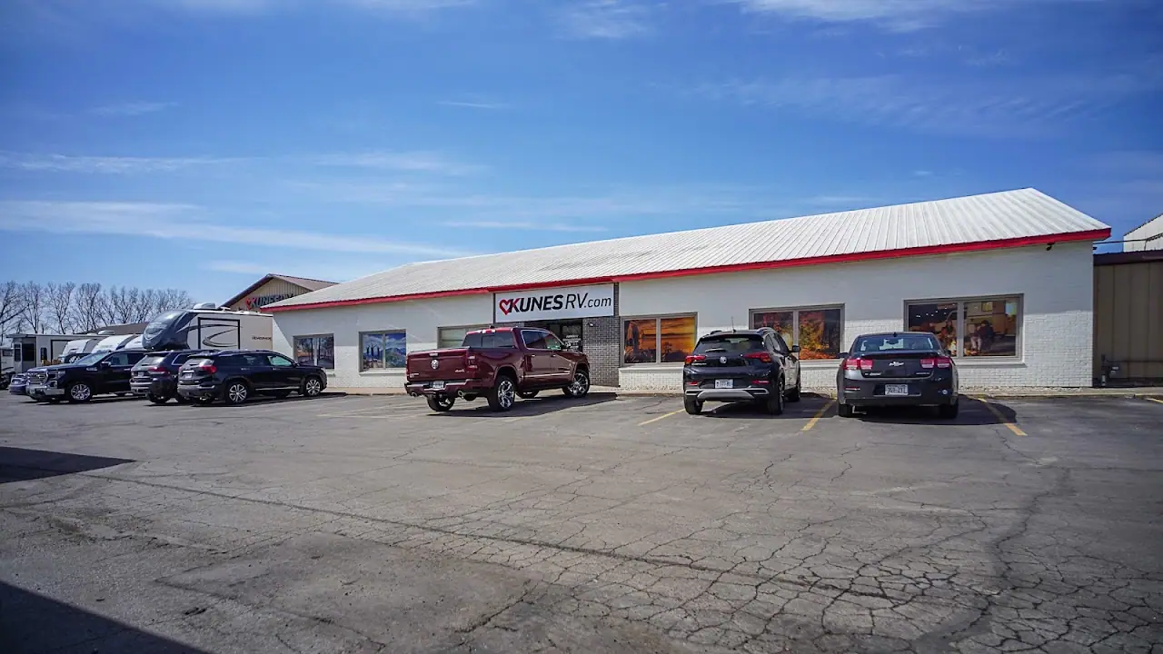 Kunes RV of La Crosse, RV dealers in Holmen