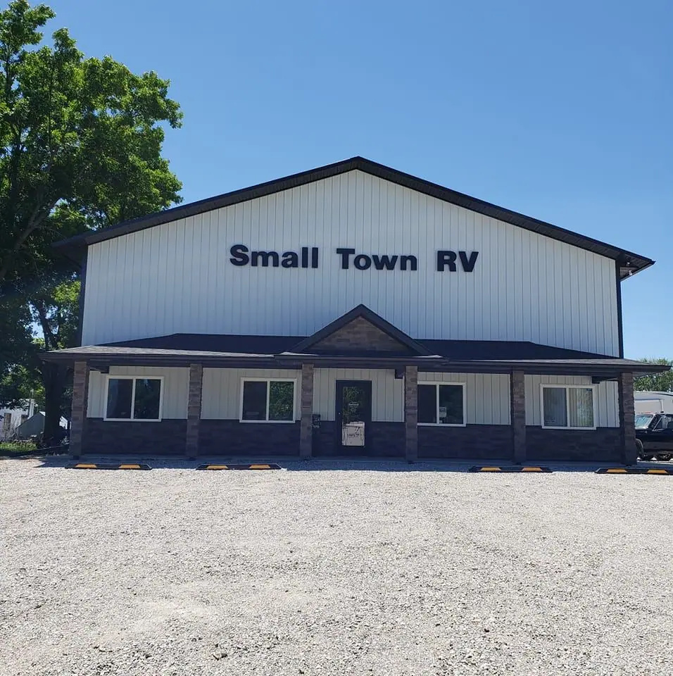 Small Town RV, RV dealers in Mallard