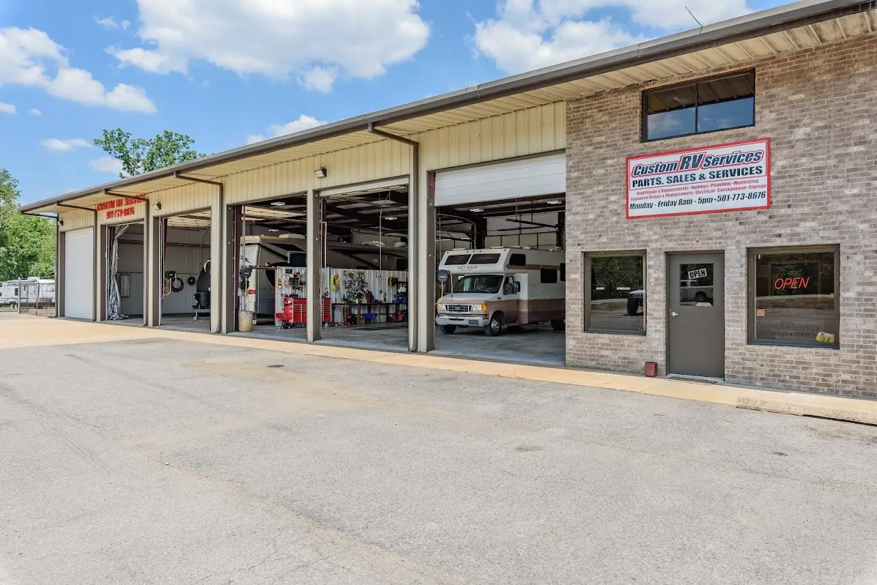 Custom RV Services, RV dealers in Conway