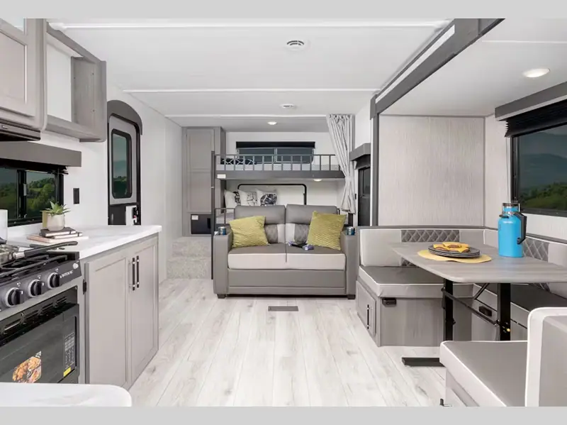 Robert Brogden's RV, RV dealers in Garden City