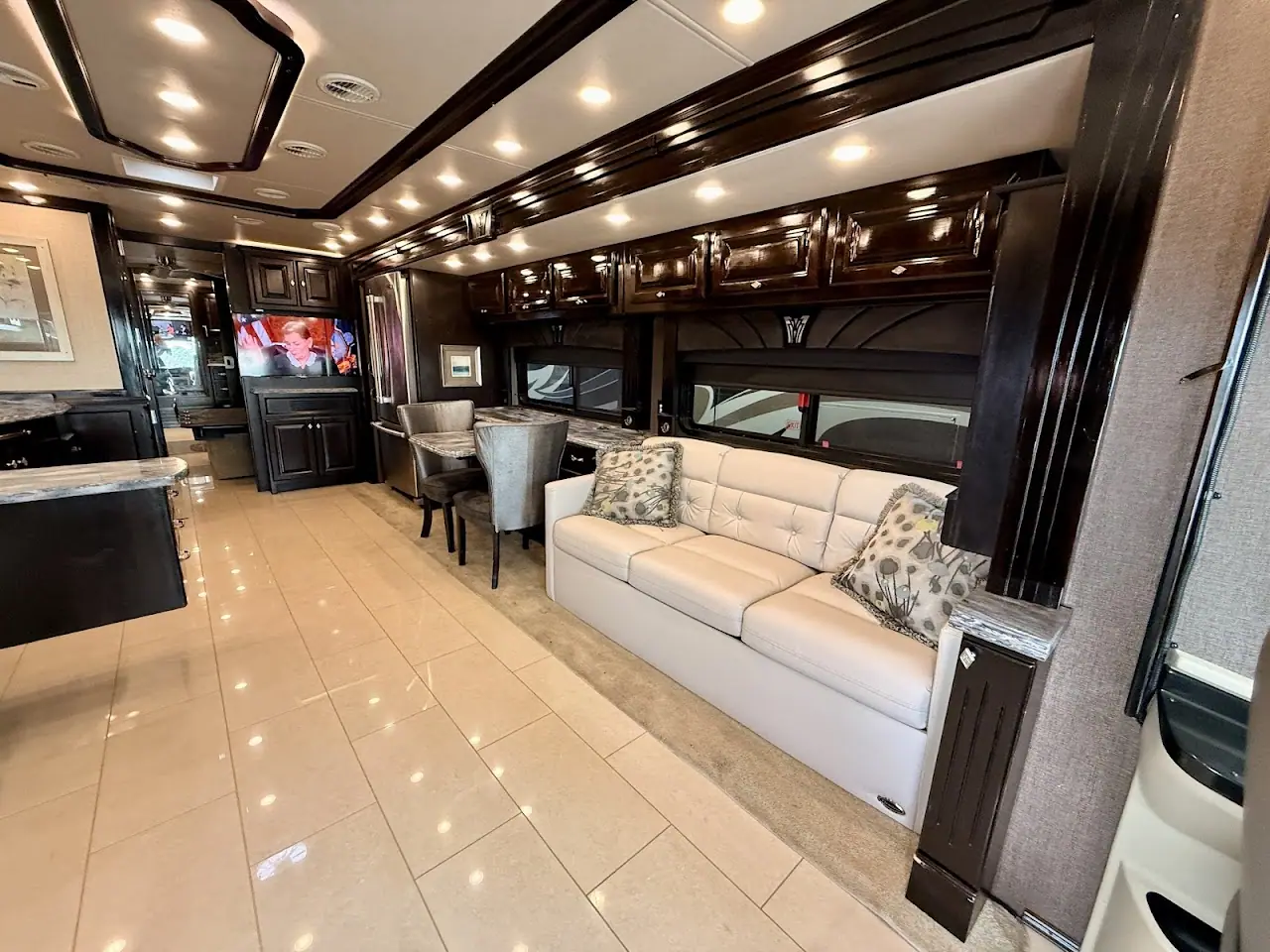 Mts truck sales and Oklahoma Rv Sales, RV dealers in Mannford