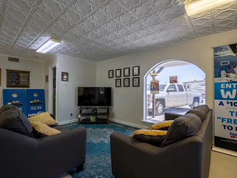 Blue Compass RV Tyler photo 2