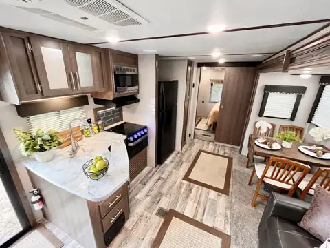m&j's rv sales in Spring, TX