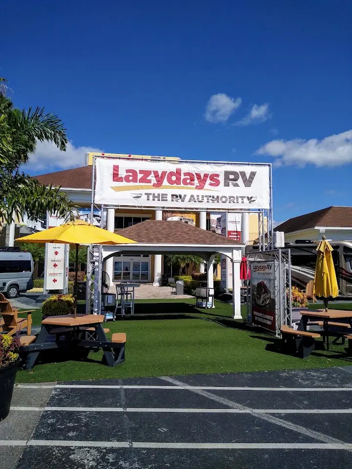 Lazydays RV Crown Club, RV dealers in Seffner