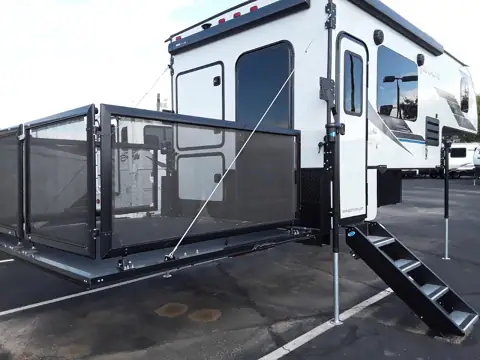 Sunland Sales Rv photo 3