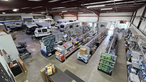 Colman's Country Campers in Hartford, IL