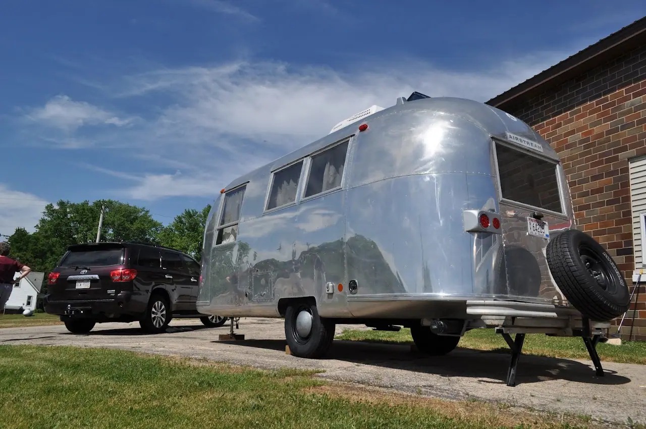 Vintage Camper Restoration LLC, RV dealers in Reedsburg