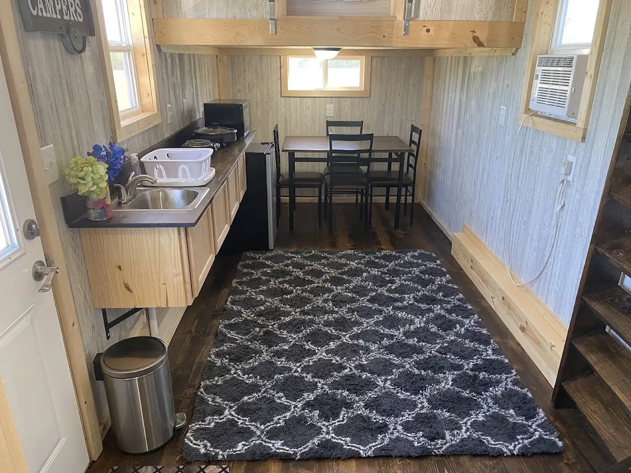 Tim's Tiny House, RV dealers in Lowry City