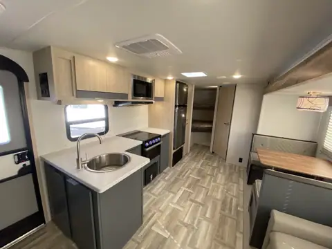 Dalton RV Sales and Service photo 3