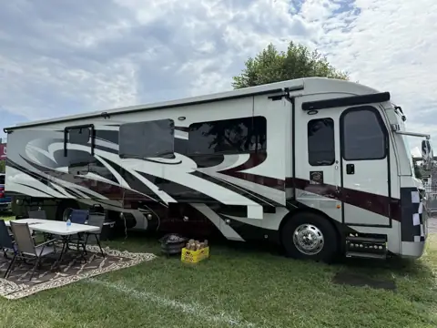 Premier Luxury RV Rentals photo 3