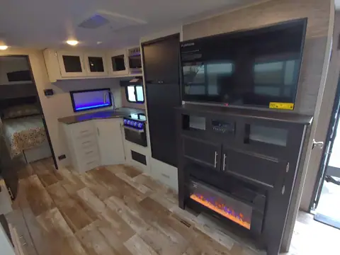 Holiday RV and Marine photo 2