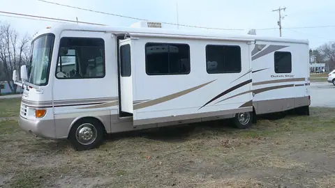Leisure Time Auto & Rv in Benzonia, MI